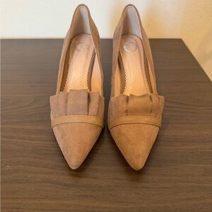 Elegant Tan Women's Shoes